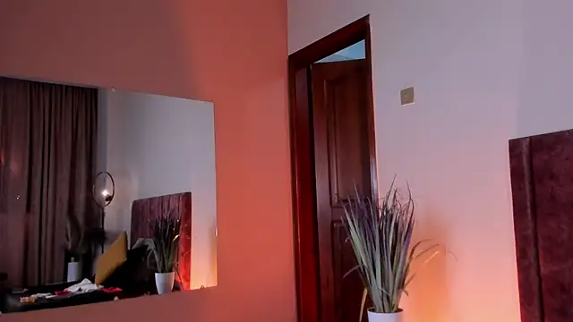 CelesteQueeen webcam