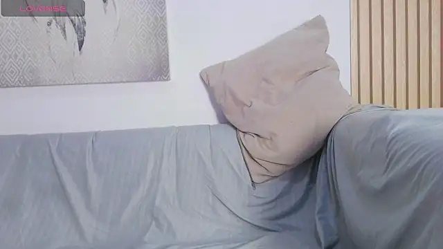 queen_adhara webcam