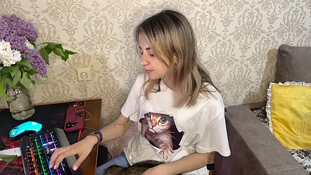 By_Mira webcam