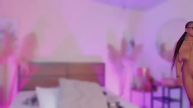 YariRose webcam