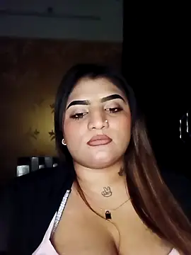 Sanaya_Gil webcam