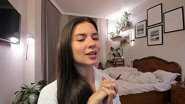 NicoleLuv webcam