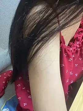 Mina048 webcam