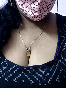 mallu-sumi webcam