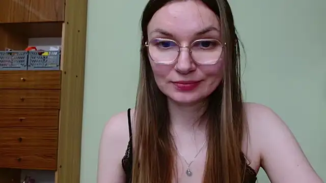 LooveELLYx webcam