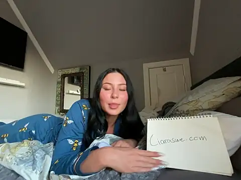swedishciara (F teen) - Naughty strip tease