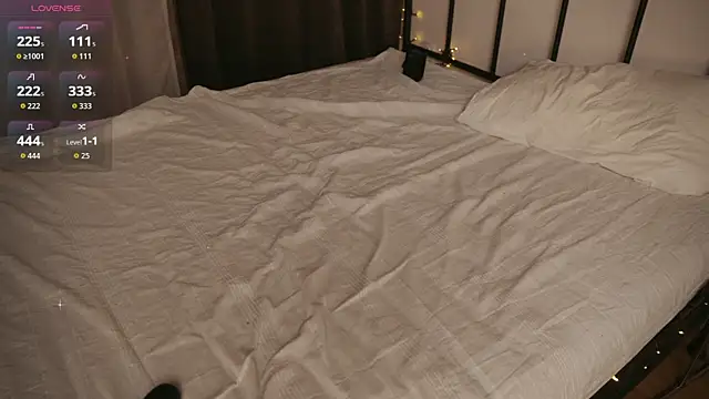 Riri_kikki webcam