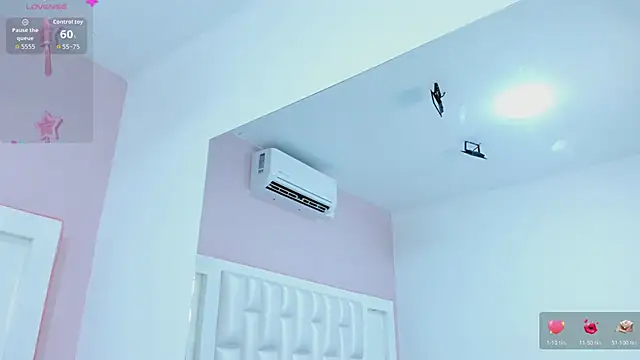 Liia_Collins webcam