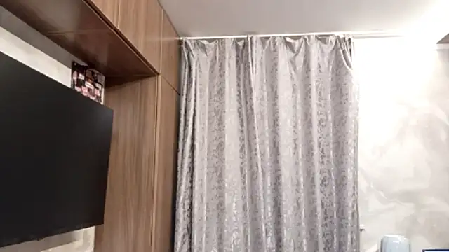 DizzyRina webcam