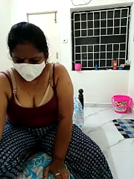 tamil_manjalmaami webcam