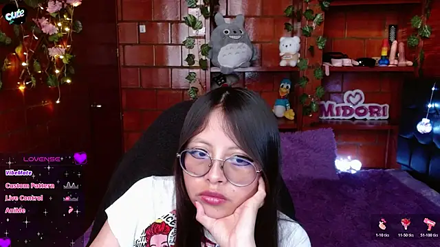 MidoriQuiinn webcam