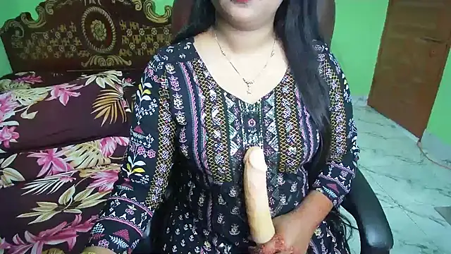 BengaliQueenStar webcam