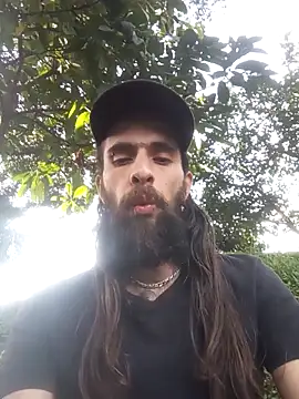 hairy_mannn webcam