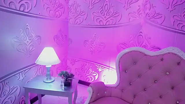 MishRaven webcam