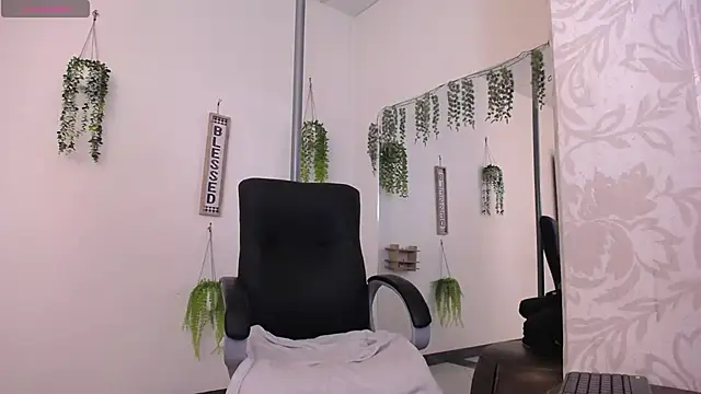 Ava_Raye webcam