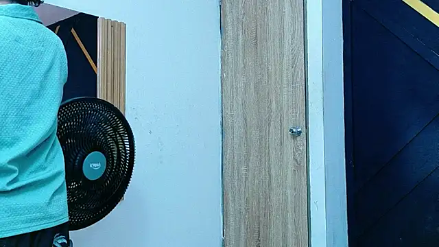 NikiEvanz webcam