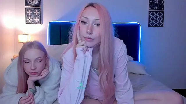 AlexRoseLiRed webcam