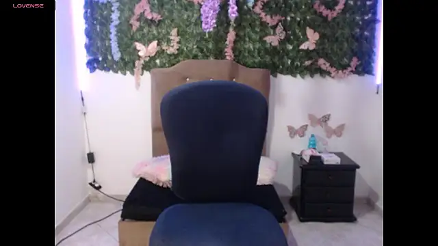 adara_cute_69 webcam