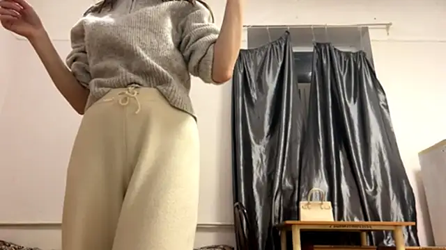 VickieKush webcam