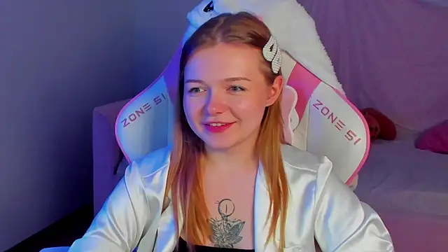 ElinaVale webcam