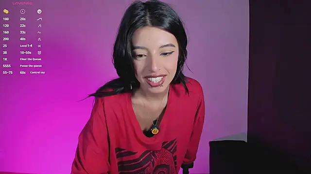 NanakoDollx webcam