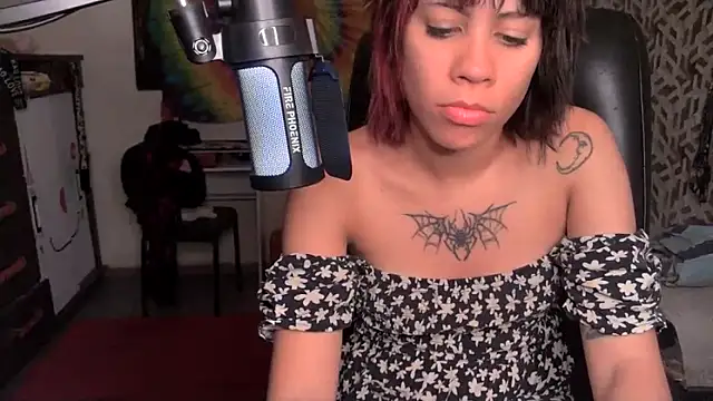 Liv_Alt webcam