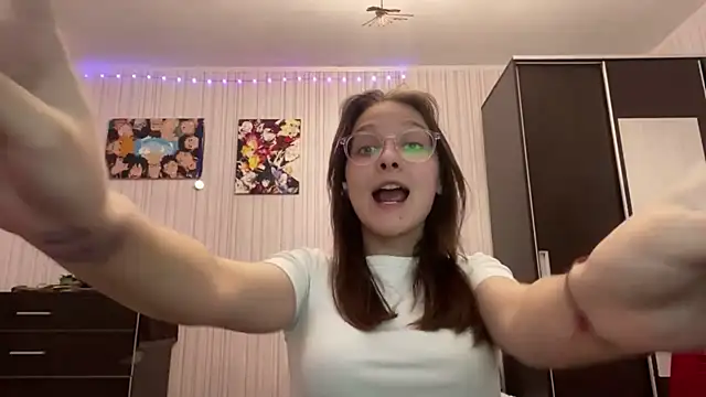 LavetaGossage webcam