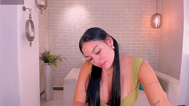 MollyJones_ webcam