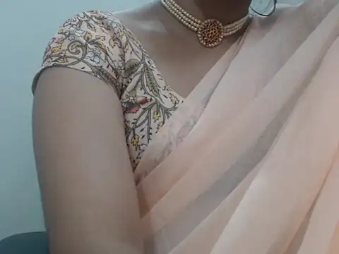 Lovely_Siri_23 webcam