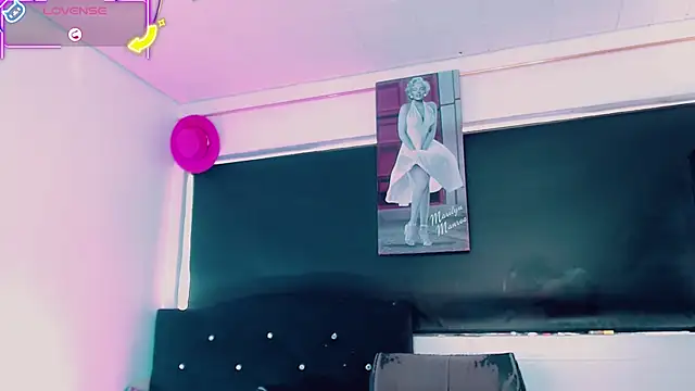 Kendall_hornyy webcam