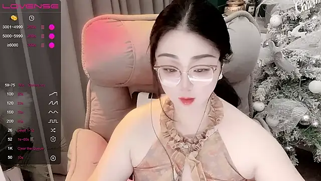 Monica-666888- webcam