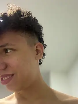 yoursexyjose webcam