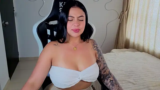 Victoryyy_ webcam