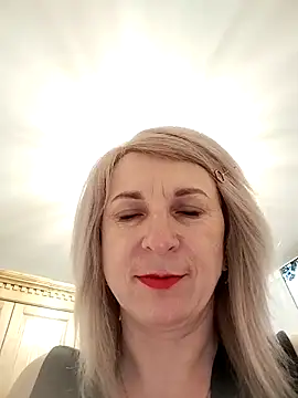 Webcam Model (AhlyssaLove1155)  is live.Free join now!
