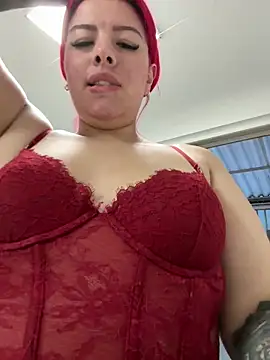 vikkin_m (F young) - Show titties bouncing + doggystyle