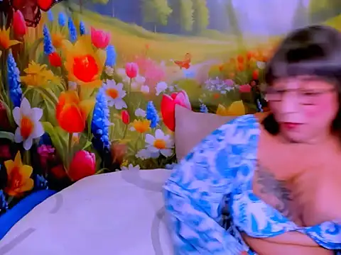 indianroxy webcam