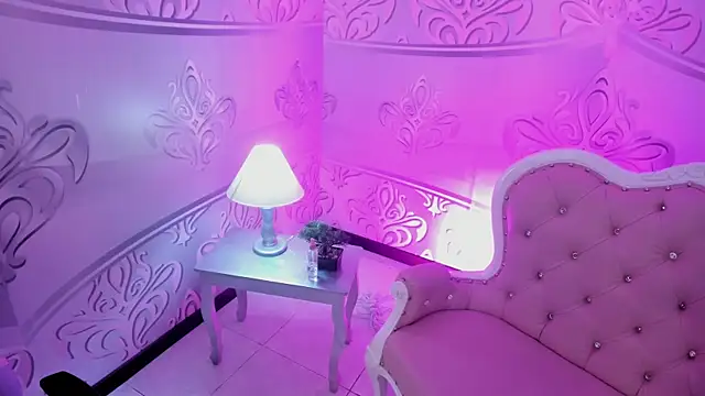 MishRaven webcam