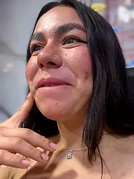 TessaCooper1 webcam