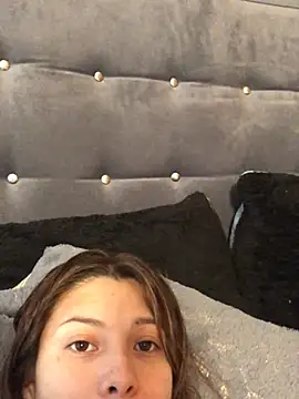 3littles (Ask my age) - Would you like to join me in the shower?