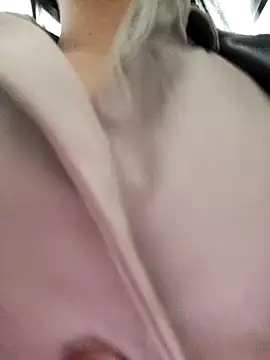 astrid-- (G milf) - make me drip