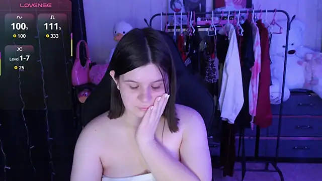 AmyVibess webcam