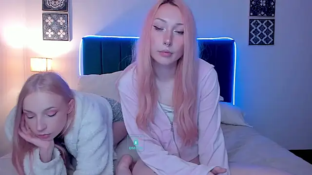 AlexRoseLiRed webcam