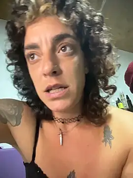 Webcam Model (SalyTredelMonte)  is live.Free join now!