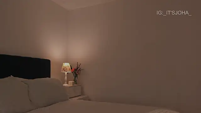 Lovinggirl_ webcam
