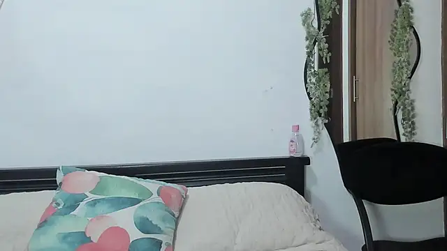 MailynFoxx webcam