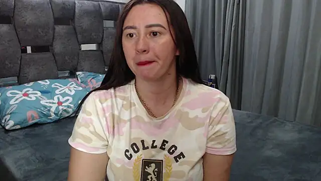 sara_hott_1 webcam