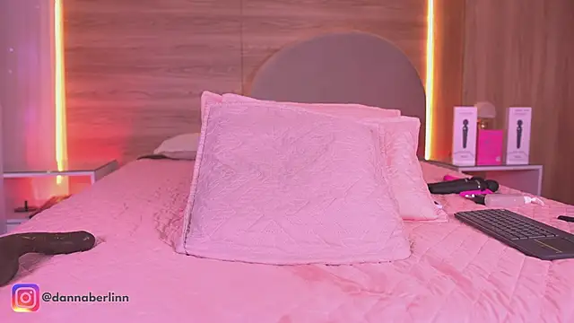 danna_berlin_ webcam