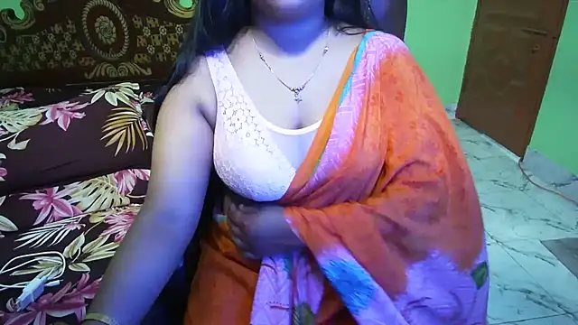 BengaliQueenStar webcam
