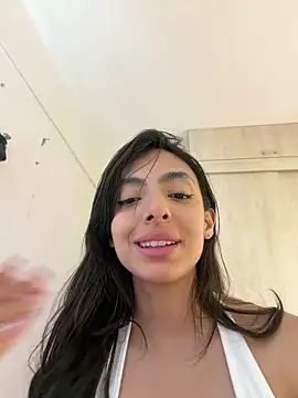 ZaraLuuv live sex cam