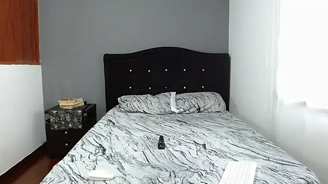 Emilia_1995 webcam
